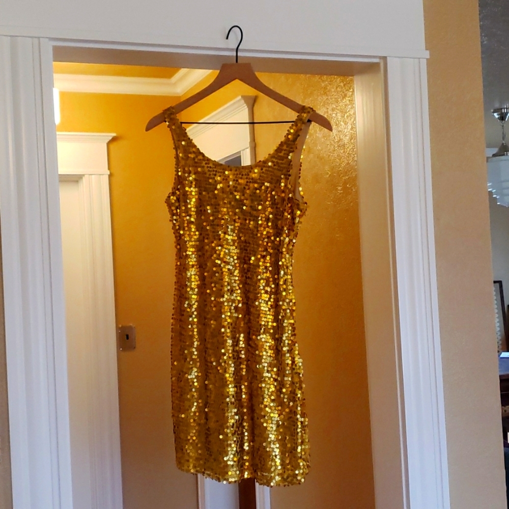 Gold sequence cocktail dress. Size small.